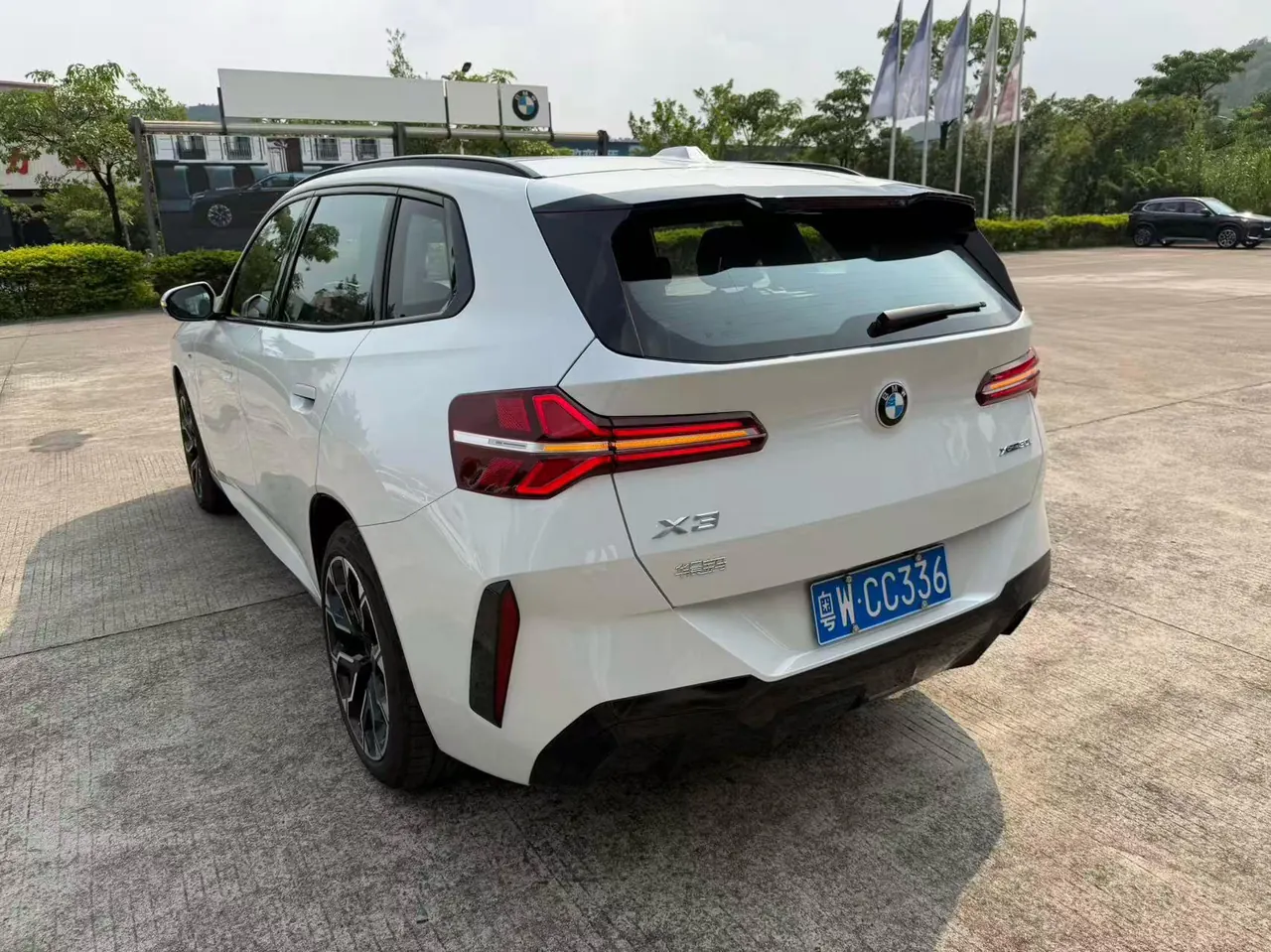 BMW 2026 X3 xDrive30L 2.0T Leading M Sports Obsidian Night Suit Automatic Gear 7