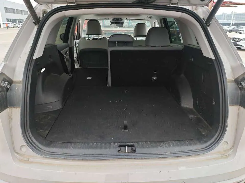 Geely 2024 XingyueL (Monjaro) Zhiqing 1.5T Tiangong Edition Automatic Gear 9