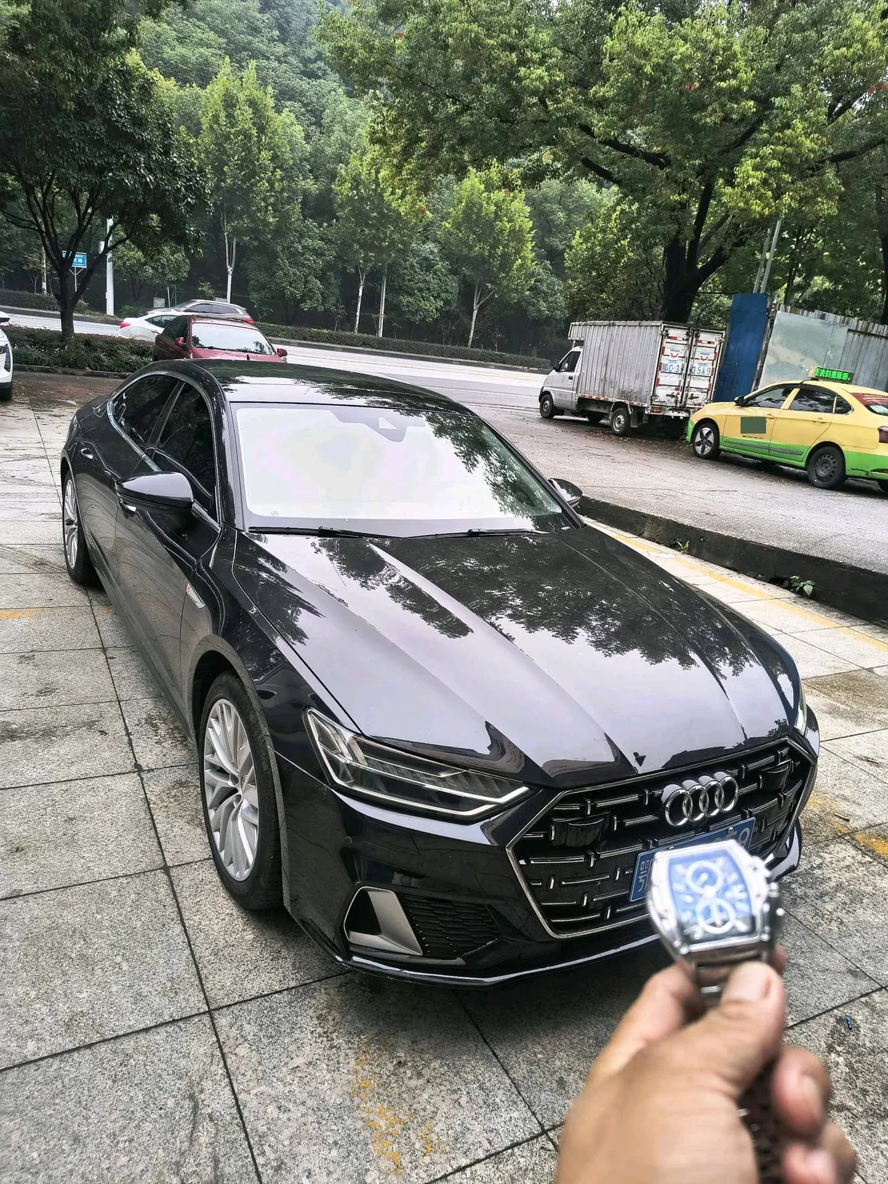Audi 2024 A7L 2.0TFSI 45TFSI S-line Zhumeng Crystal Set Automatic Gear 2