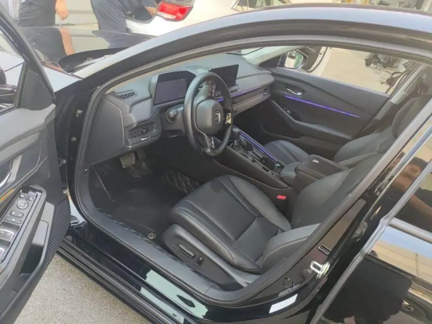 Honda 2025 11th Generation Accord 1.5T Stepless 260TURBO Sports Series Deluxe Automatic Gear 2
