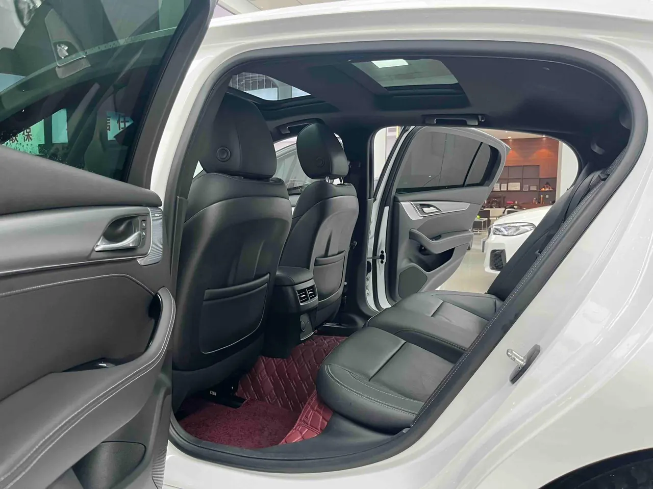 Cadillac 2023 CT5 2.0T 28T Luxury (Standard Edition) Automatic Gear 5