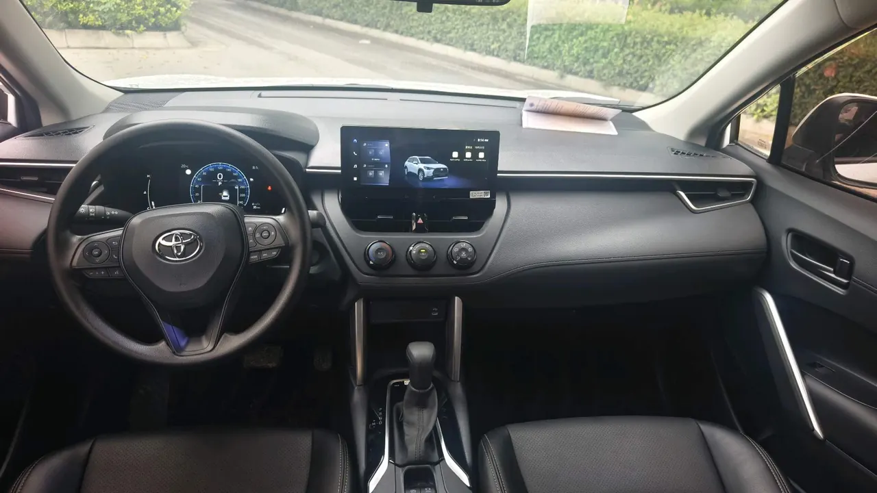 Toyota 2024 Corolla Cross 2.0 CVT Pioneer Edition, Automatic Transmission 8