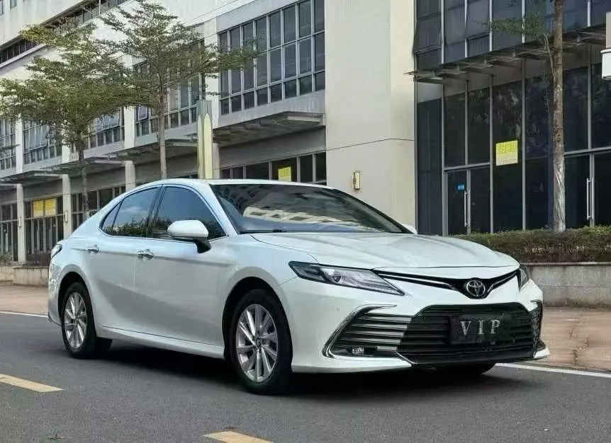 Toyota 2021 Camry 2.0G Stepless Deluxe Edition Automatic Gear 3