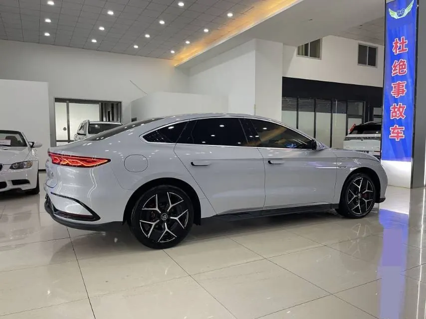BYD 2024 Han DM-i 1.5T stepless glory version 200KM flagship automatic gear 6
