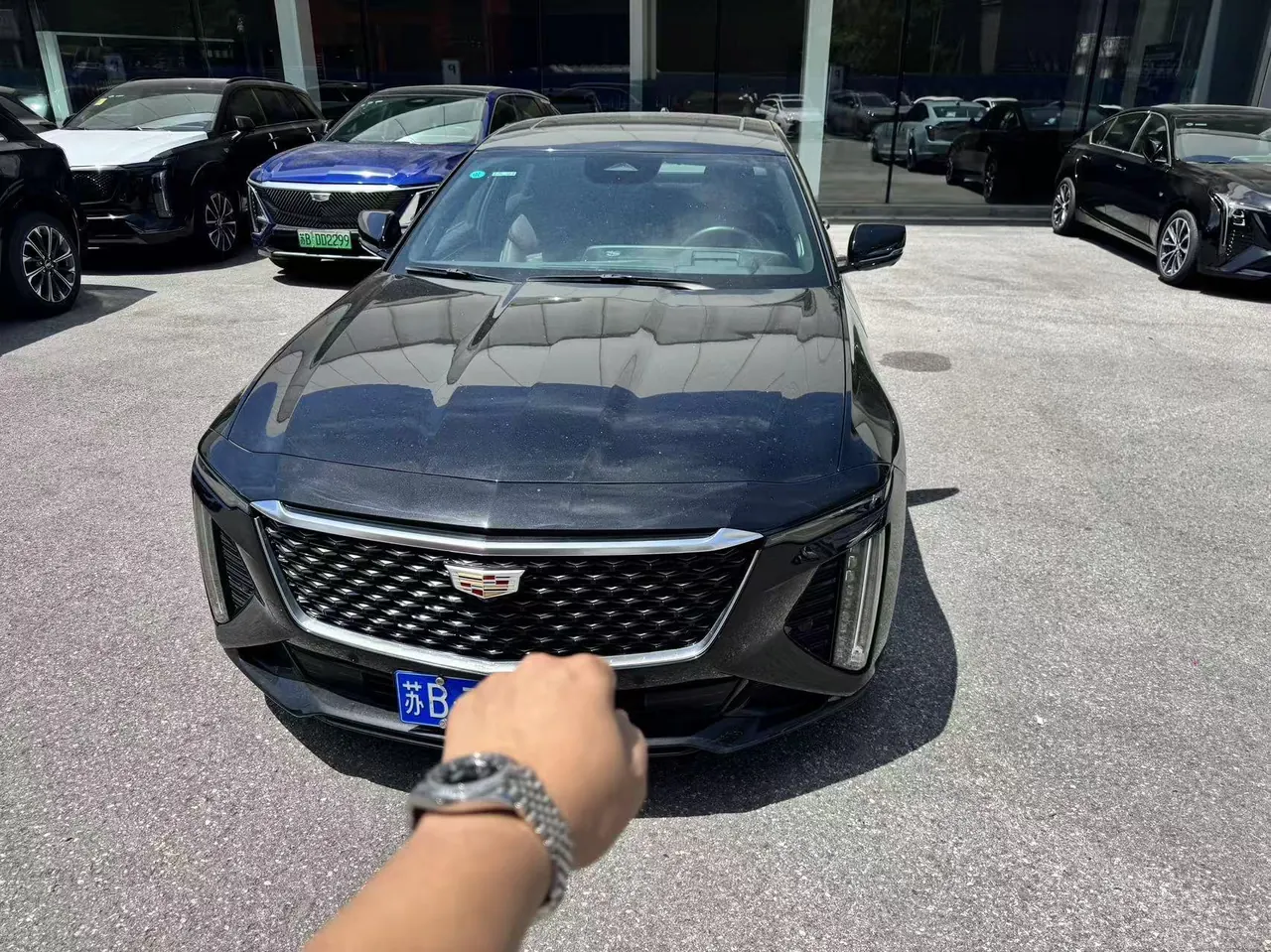 Cadillac 2023 CT6 2.0T 28T Platinum Automatic Gear 2