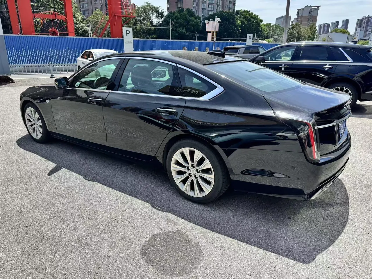 Cadillac 2023 CT6 2.0T 28T Platinum Automatic Gear 3