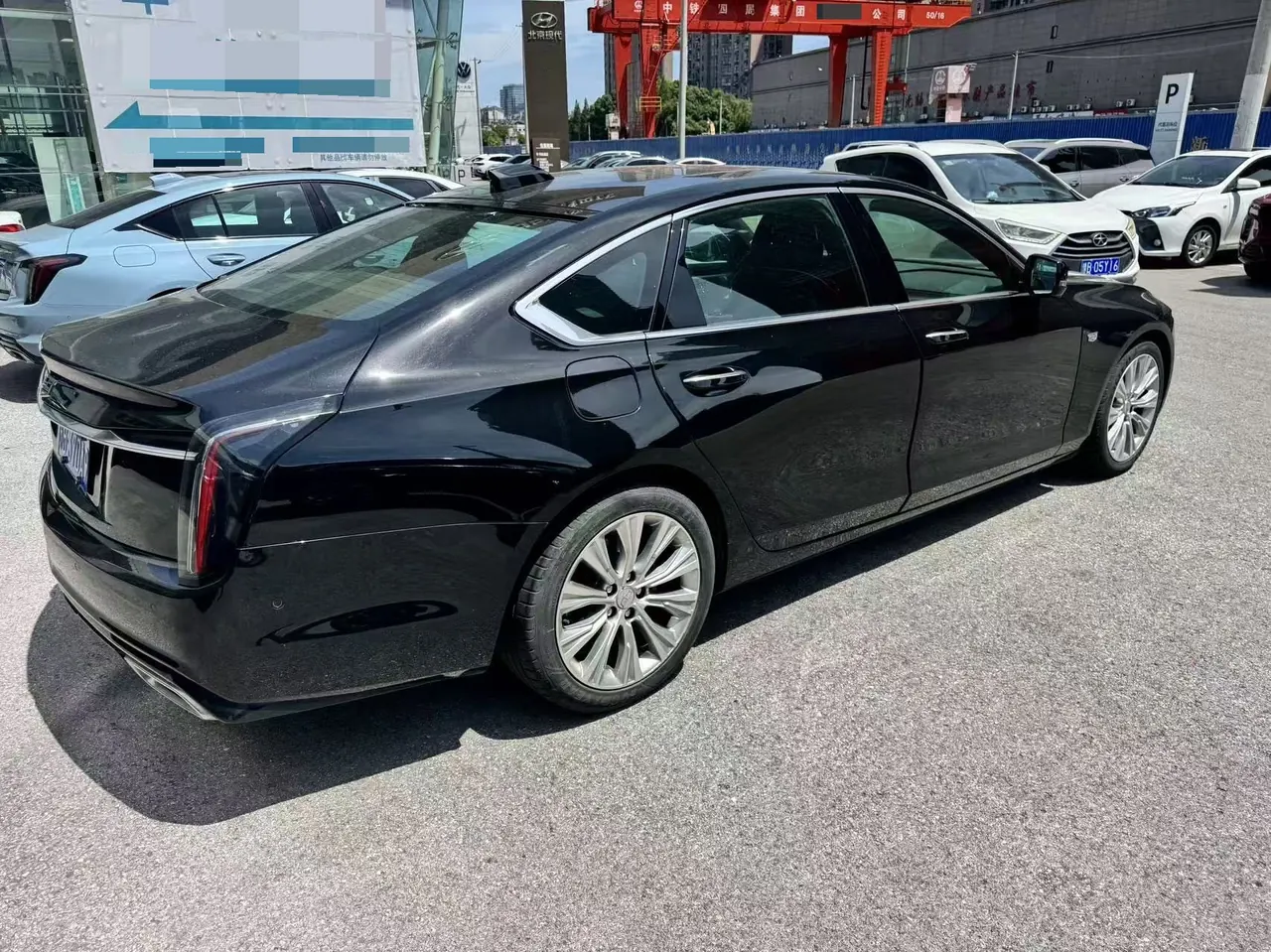 Cadillac 2023 CT6 2.0T 28T Platinum Automatic Gear 5