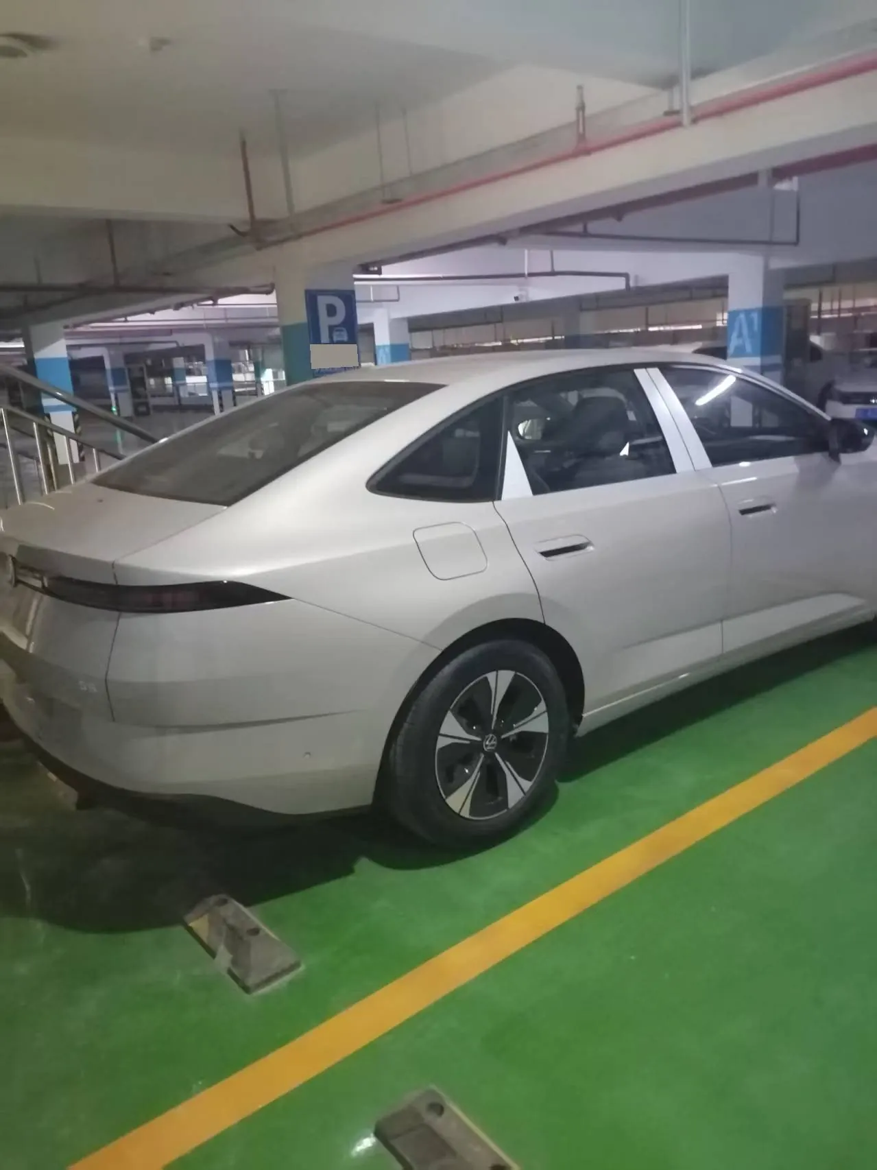 Volkswagen 2026 ID.ERA 5S 1.5 Neo automatic gear 4