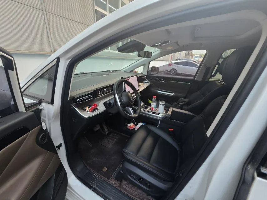 GAC Trumpchi 2024 E8 2.0 150km MAX Automatic Transmission 3