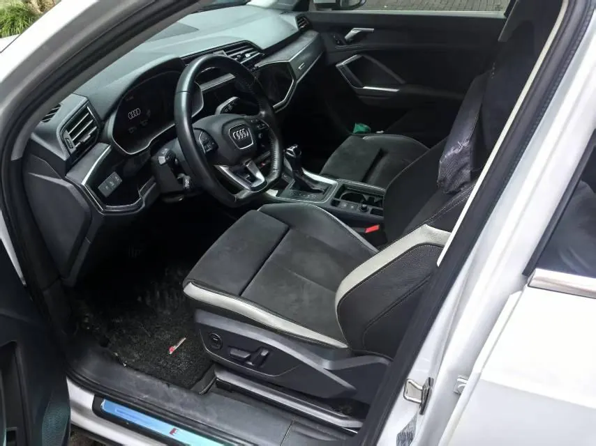 Audi 2021 Q3 1.4TFSI 35TFSI Fashion Dynamic Automatic 2