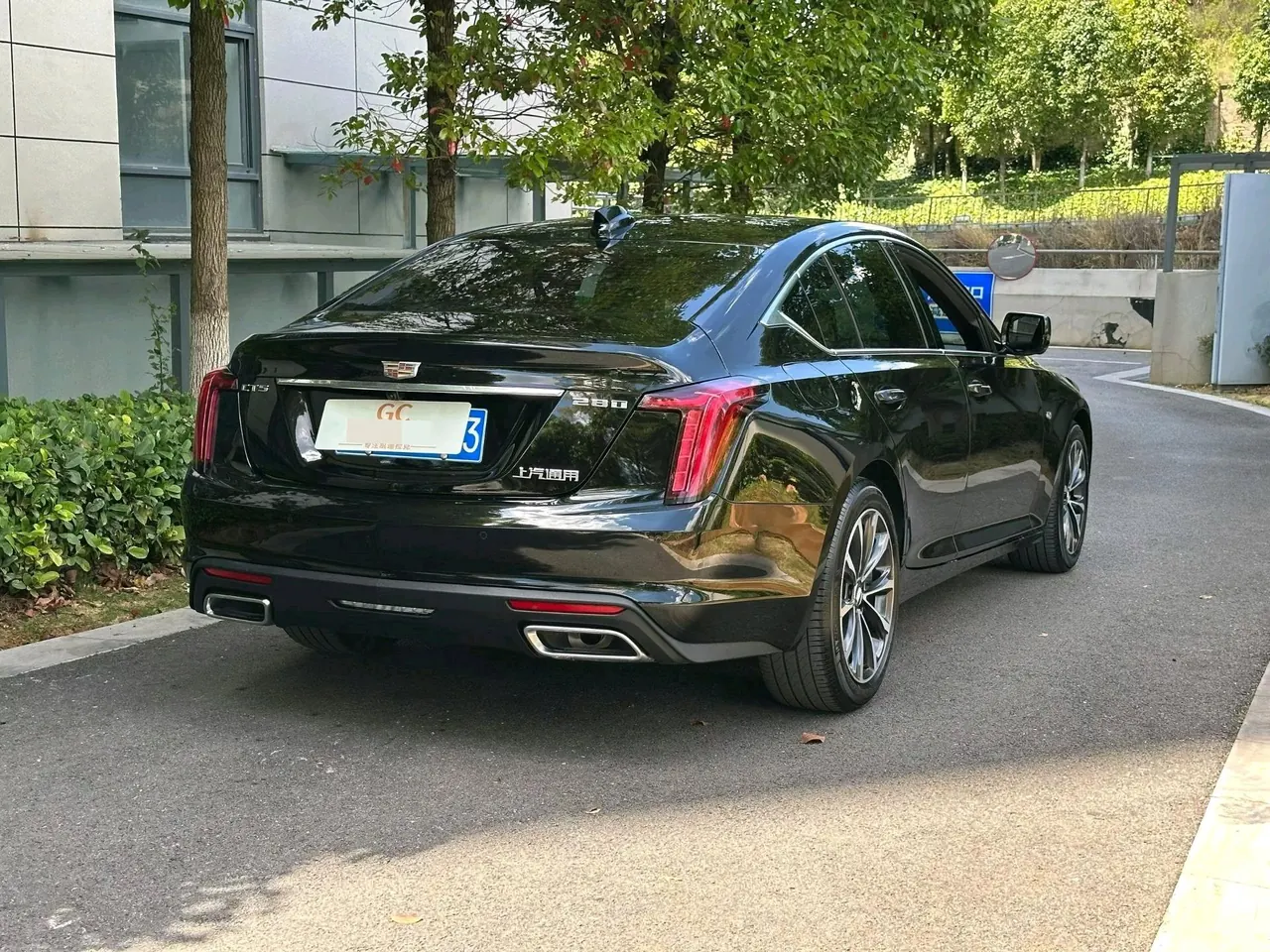 Cadillac 2025 CT5 2.0T 28T City Sports Edition Automatic Gear 7