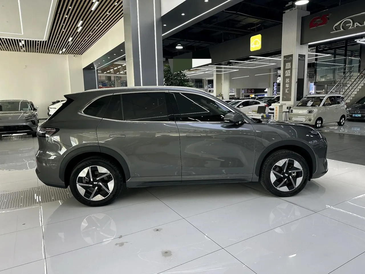 Geely Galaxy 2026 E 5 610km Discovery Edition Automatic Gear 14