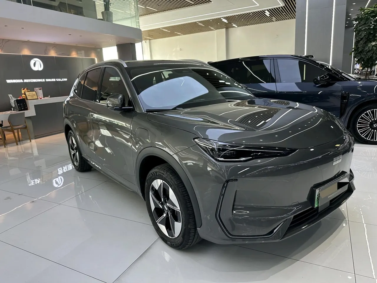 Geely Galaxy 2026 E 5 610km Discovery Edition Automatic Gear 3