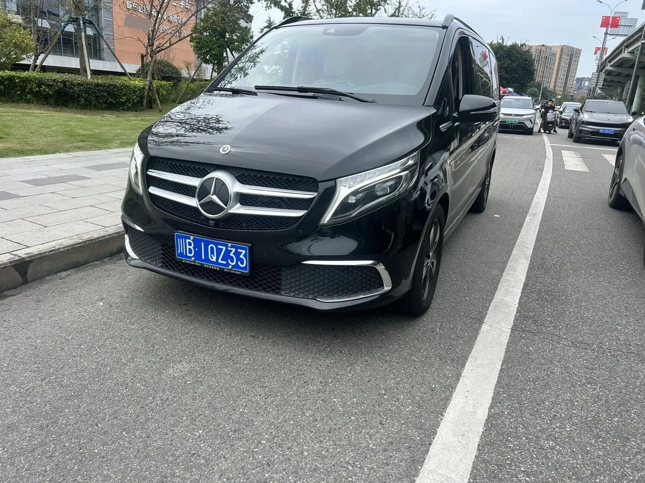 Open image lightbox: Mercedes Benz V 2020V 260 2.0T Premium Edition Automatic Gear