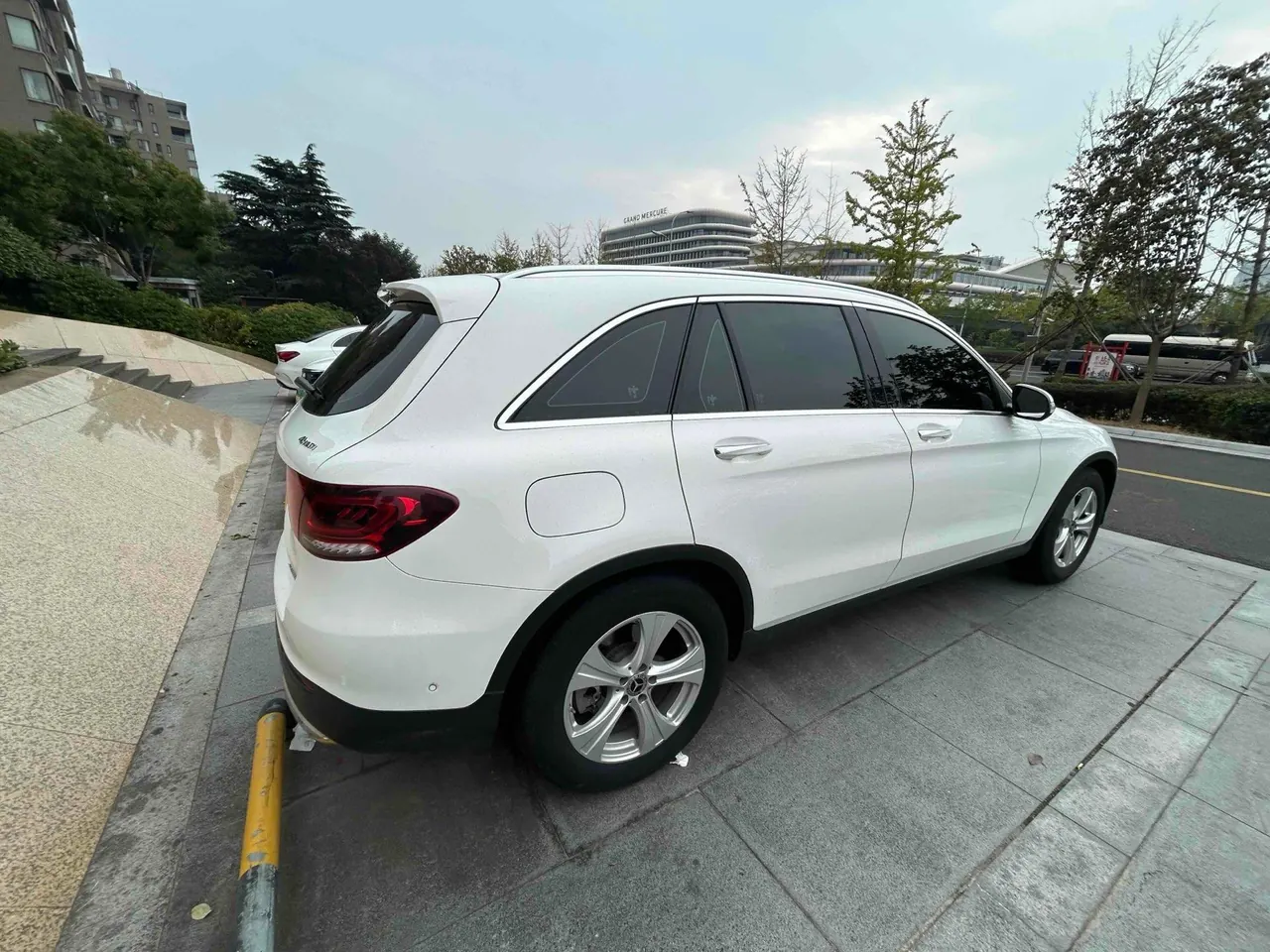Mercedes Benz 2020 GLC 260 L 4MATIC 2.0T Dynamic (Modified) Automatic Gear 9