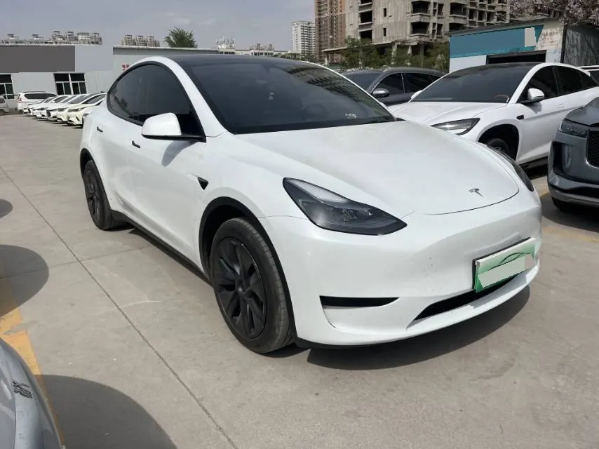Tesla 2023 Model Y rear-wheel drive version automatic transmission 3