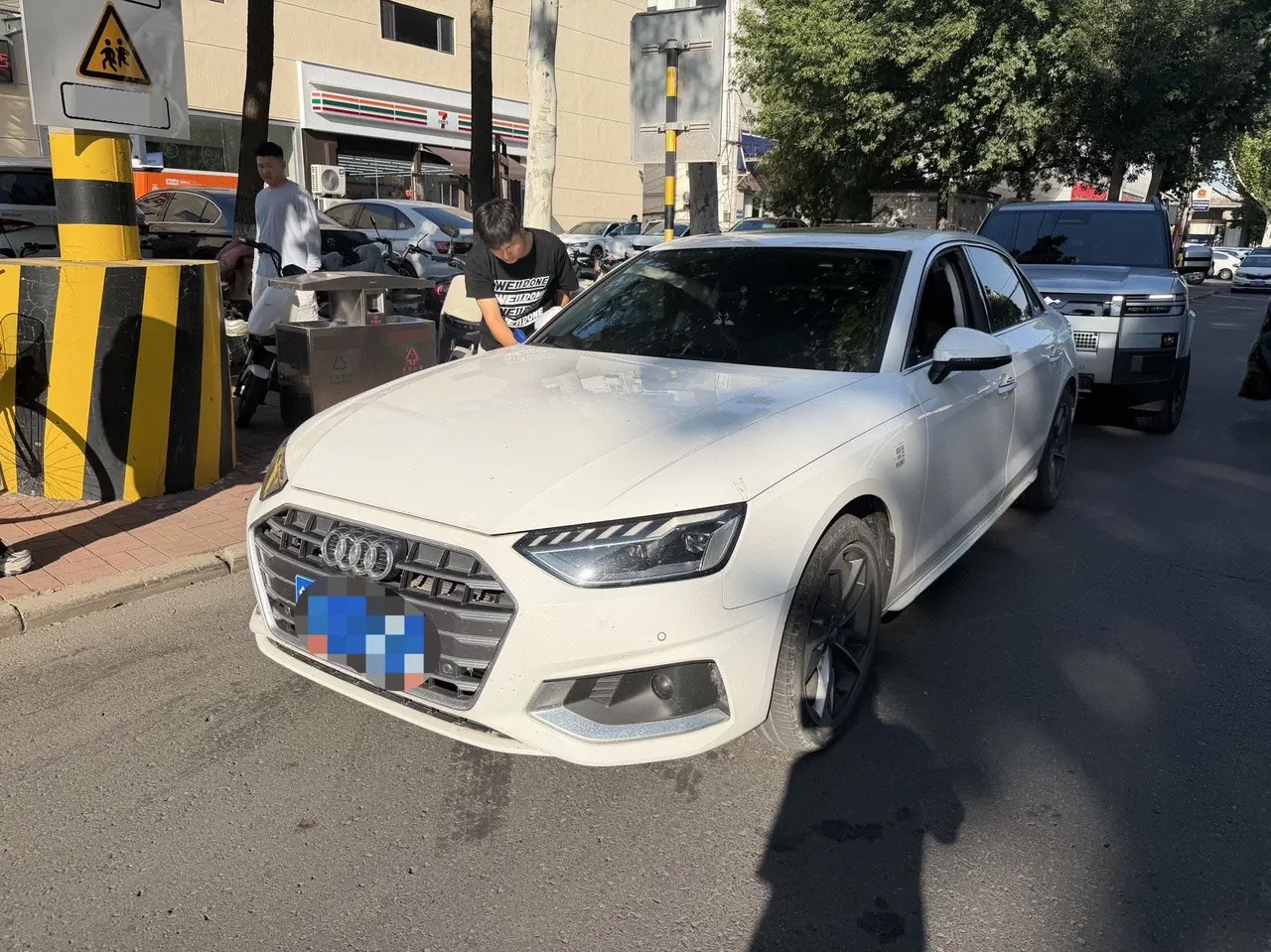 Open image lightbox: Audi 2020 A4L 2.0TFSI 40TFSI Fashion Elegant Automatic