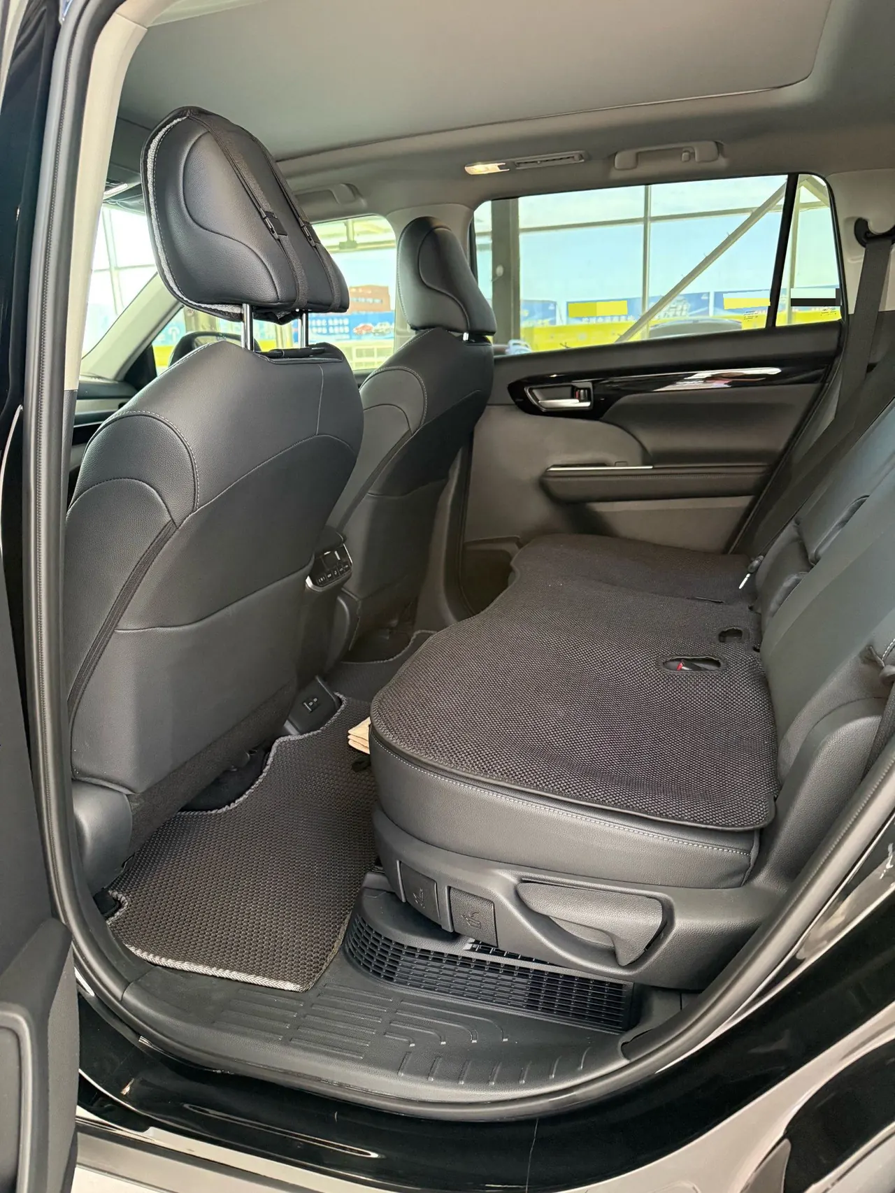 Toyota 2023 Highlander Dual Engine 2.5 Stepless Intelligent Electric Hybrid Four-wheel Drive Premium Edition 7-seat Automatic Transmission 8