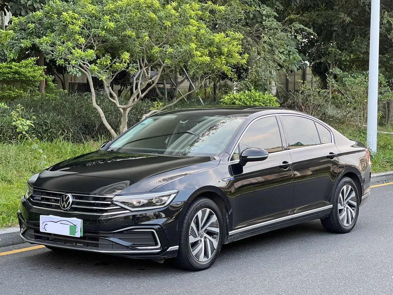 Volkswagen Magotan New Energy 2020 Magotan GTE 1.4T Luxury Automatic Gear - View 1