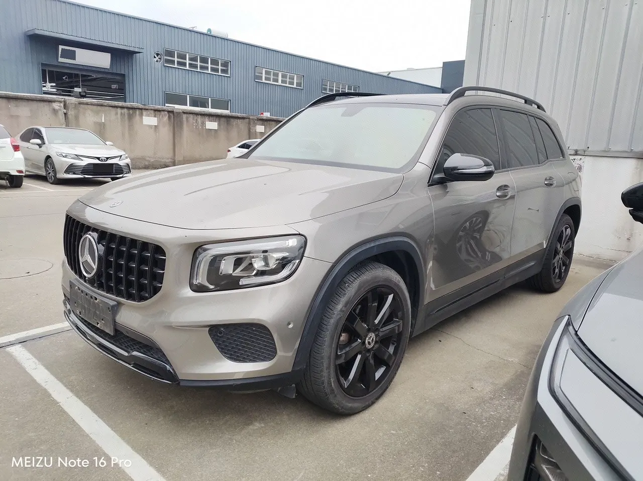 Открыть галерею: Mercedes Benz 2020 GLB 200 1.3T Fashion (Modified) Automatic Gear