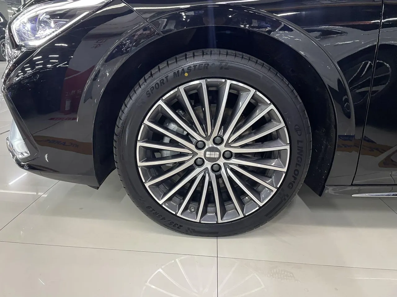 Geely Galaxy 2026 Xingyao 7 EM-i 1.5 220km 4-wheel drive pilot automatic gear 3