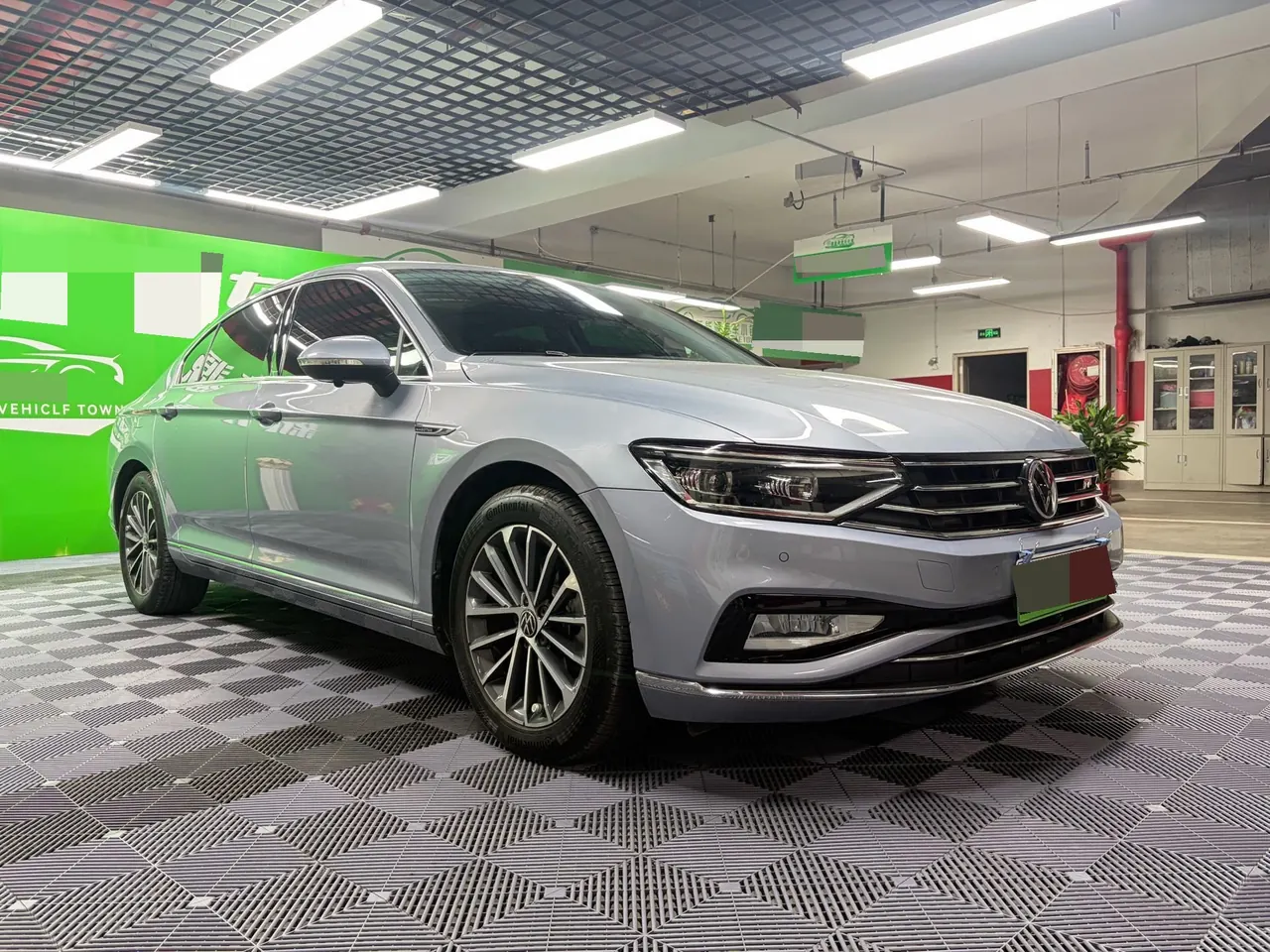 Volkswagen 2020 Magotan 2.0TSI 380TSI Luxury Automatic 3