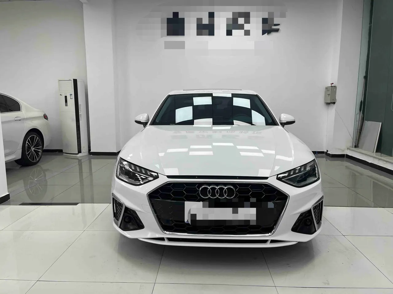 Audi 2023 A4L 2.0TFSI 40TFSI Fashion Dynamic Automatic 2