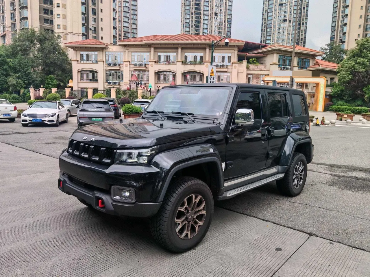 Open image lightbox: Beijing 2026 BJ40 2.0T Standard Edition Automatic