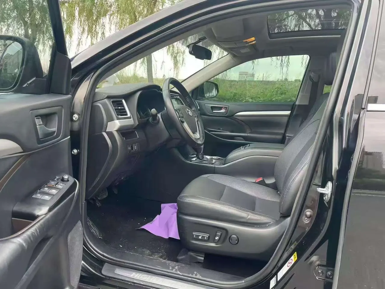 Toyota 2021 Highlander 2.0T 4-wheel drive deluxe 7-seat automatic gear 4