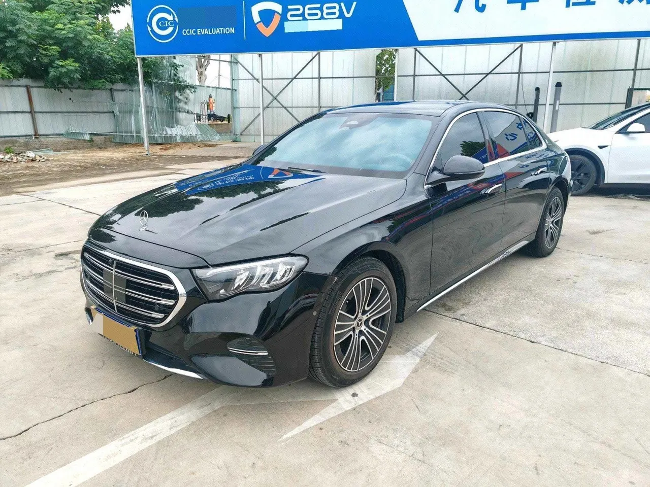 打开图片灯箱:Mercedes Benz E Class 2024 E 260 L 48V 2.0T (modified) automatic gear