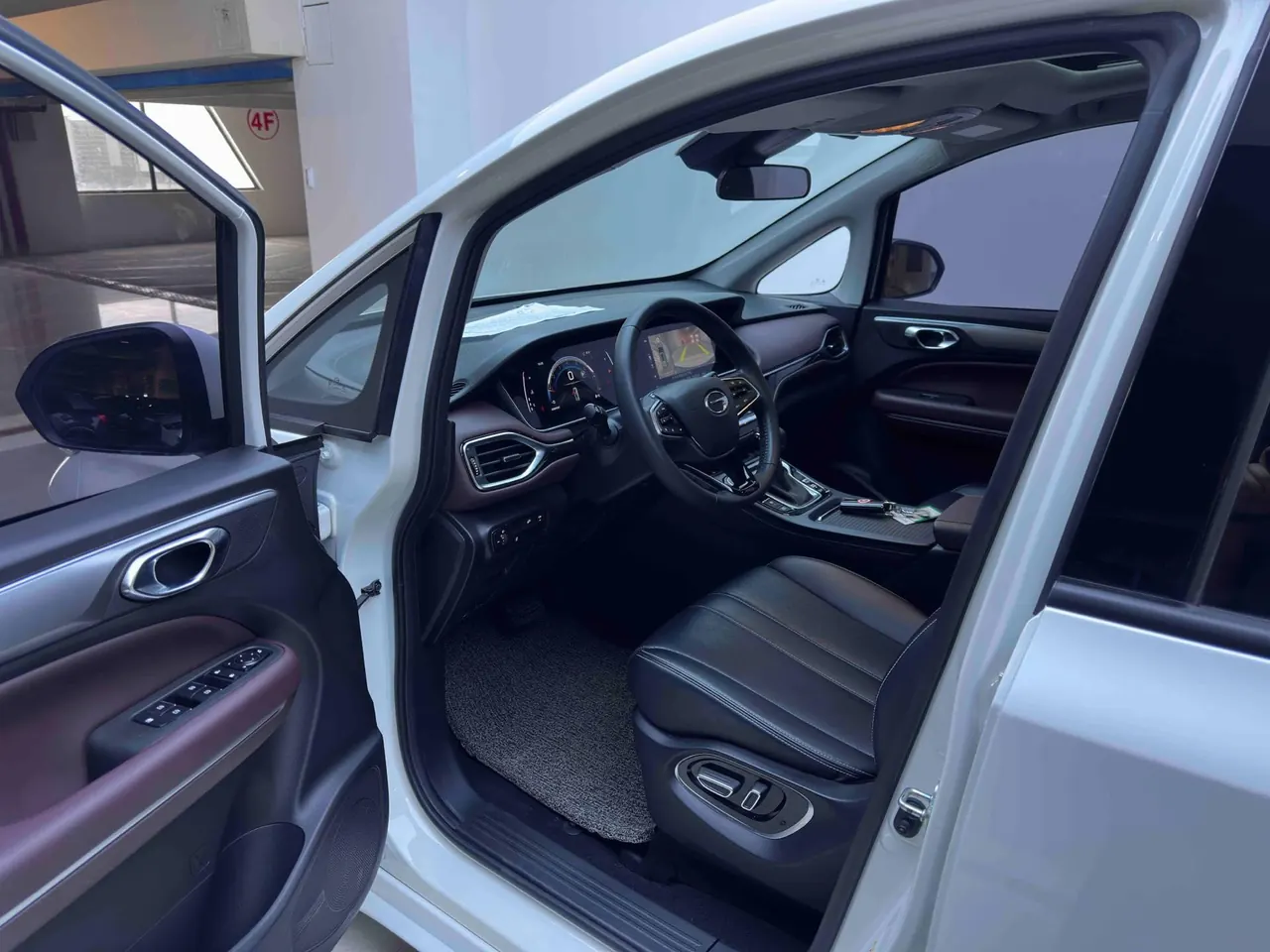 GAC Trumpchi 2021 M6 PRO 1.5T 270T Prestige Automatic 4