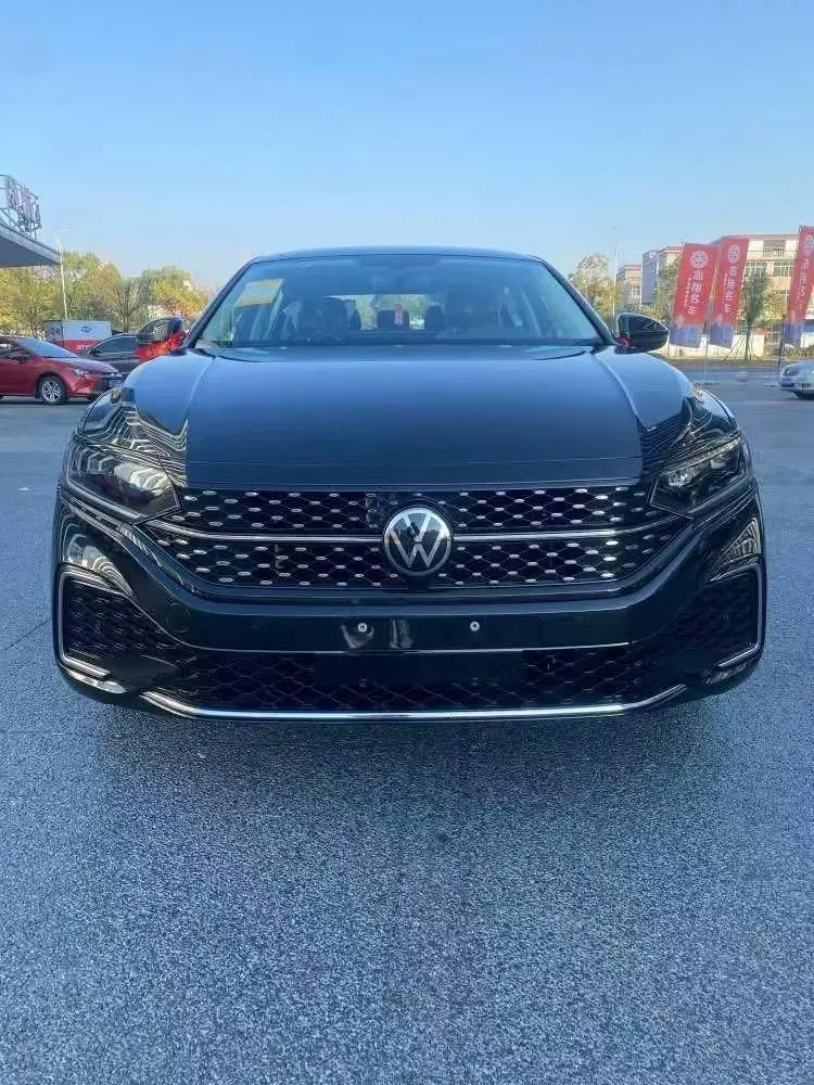 Volkswagen 2026 Passat 2.0TSI 380TSI outstanding star dragon version automatic gear 2
