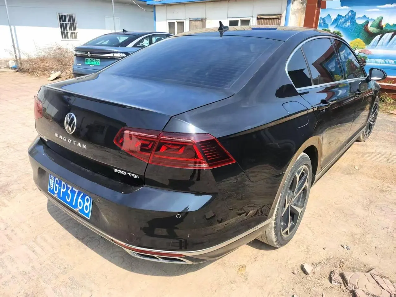 Volkswagen 2020 Magotan 2.0TSI 330TSI luxury automatic transmission 4