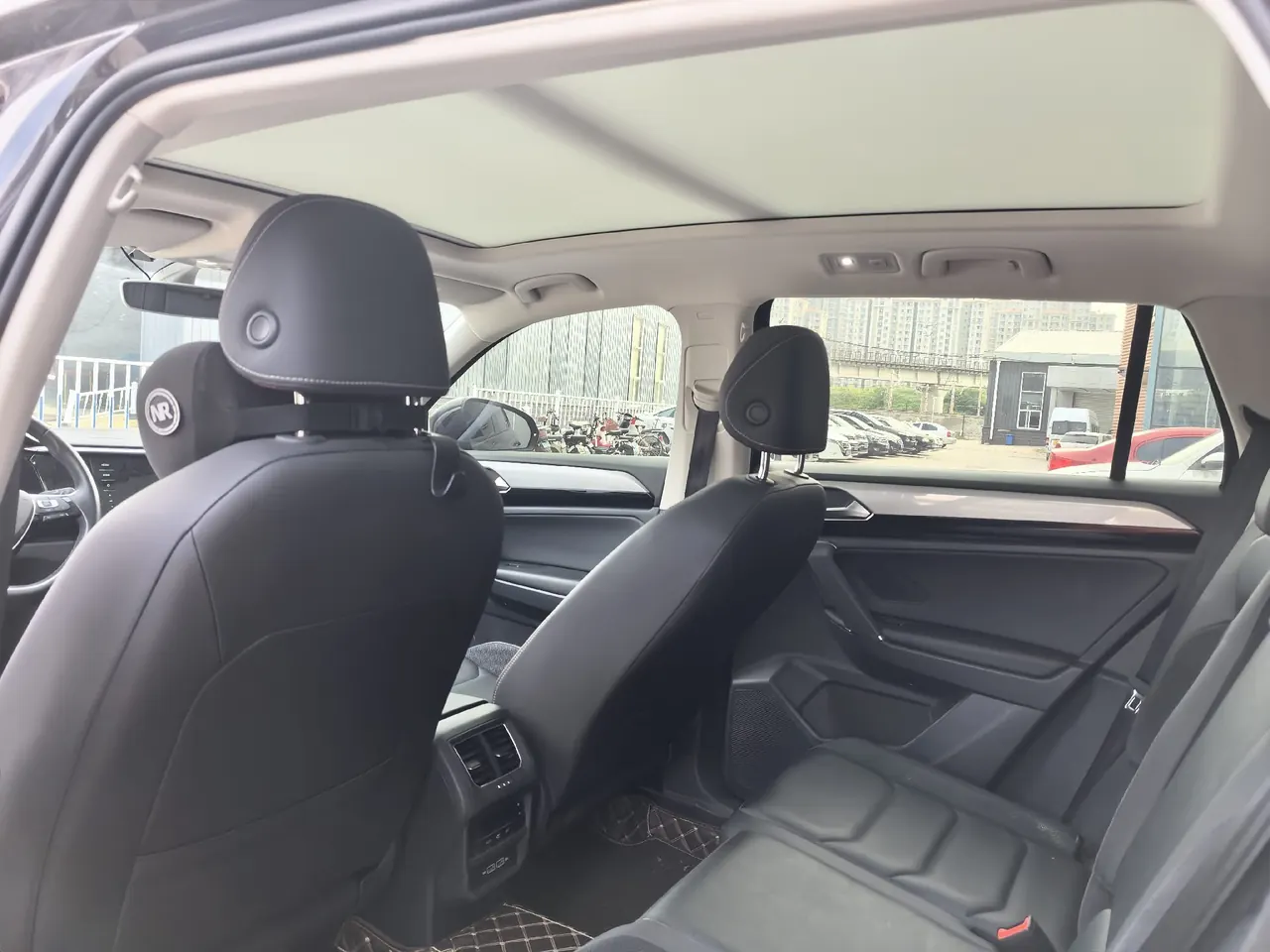 Volkswagen 2020 Tanyue 2.0TSI 330TSI Two-Drive Deluxe Smart Joint Edition Automatic Gear 6