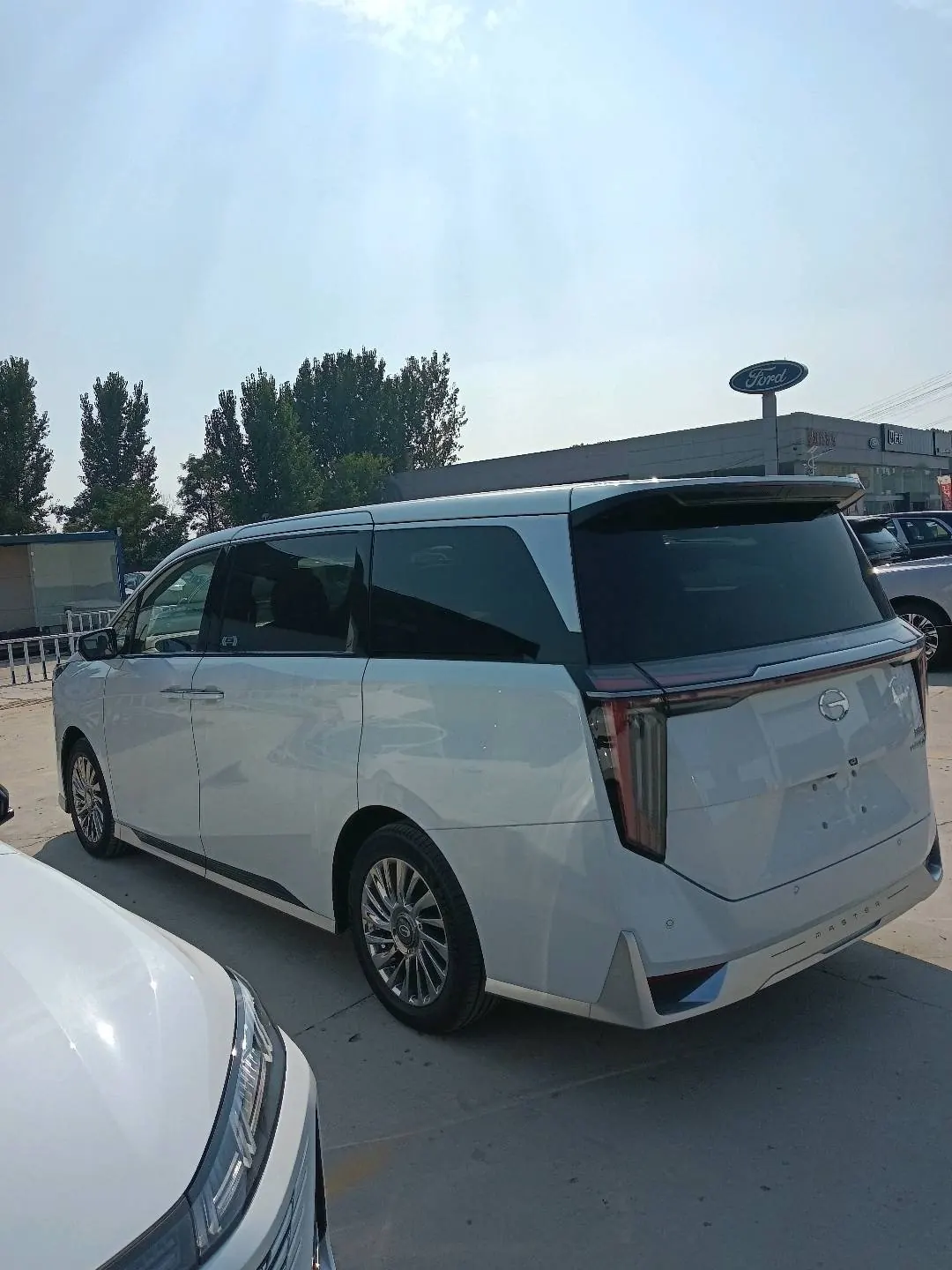 Chuanqi 2026 M8 Dual Engine 2.0T HEV Extreme Edition Automatic Gear 5