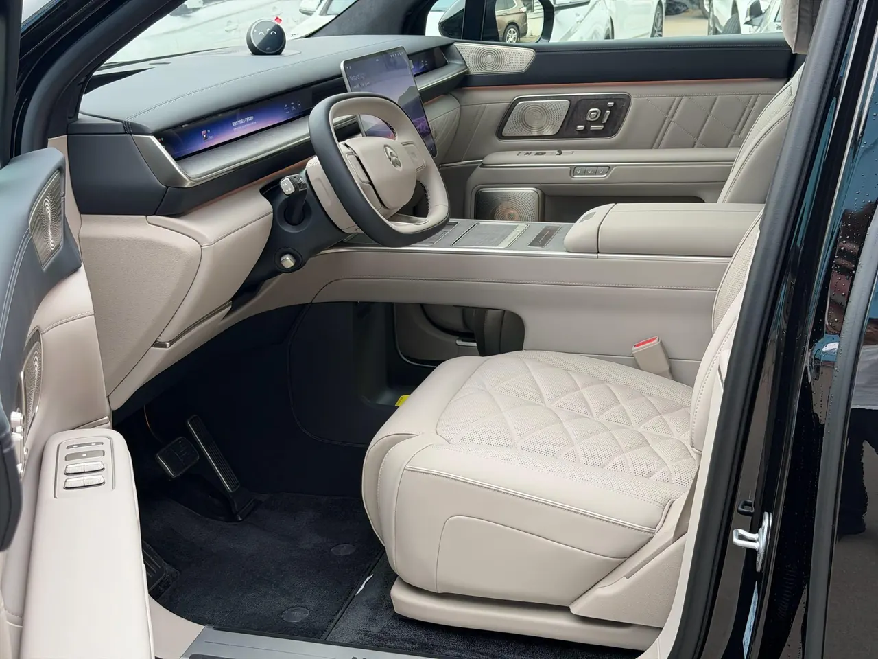NIO 2026 ES 9 102kWh Executive Island Deluxe Automatic Gear 7
