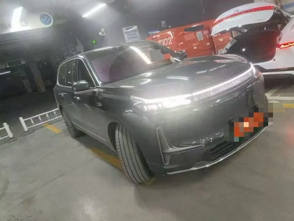 Geely Galaxy 2025 M9 1.5T 210km 4-wheel drive pilot version automatic gear 2