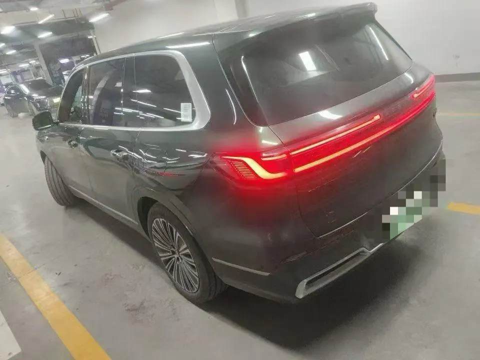 Geely Galaxy 2025 M9 1.5T 210km 4-wheel drive pilot version automatic gear 5