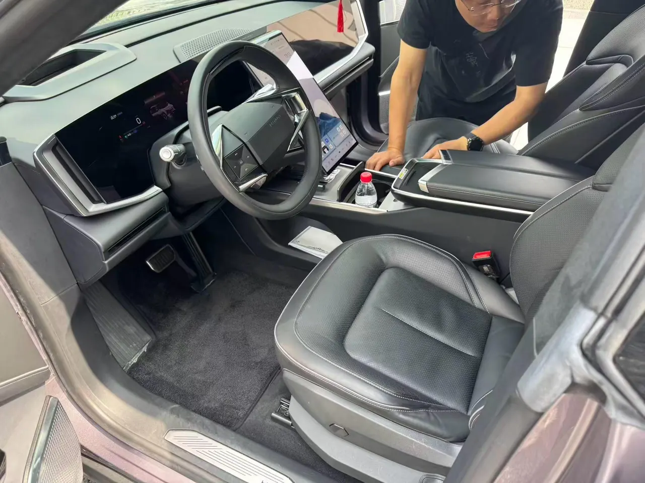 HiPhi 2021 HiPhi X Ultimate 4-seat Automatic Gear 5