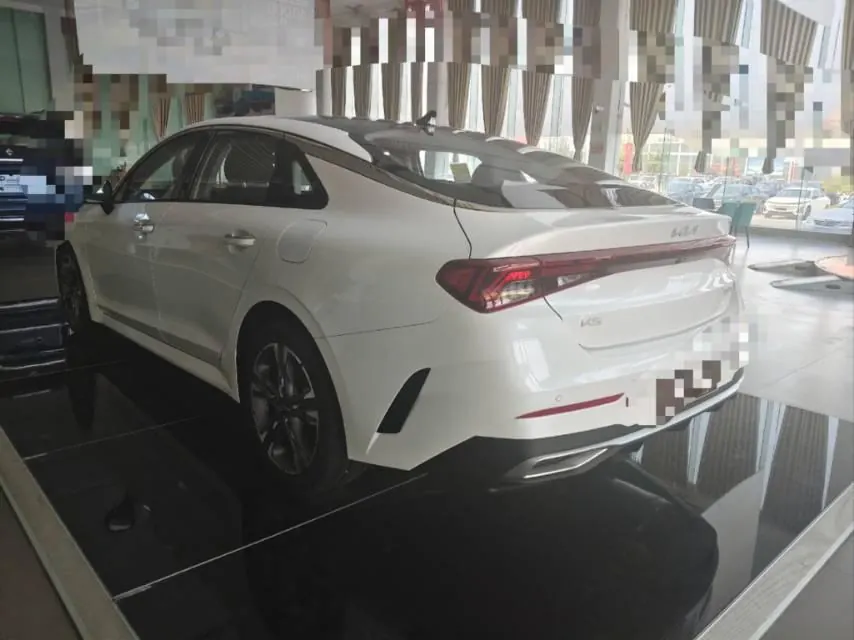 Kia 2025 K5 1.5T Premium Edition Automatic Gear 5