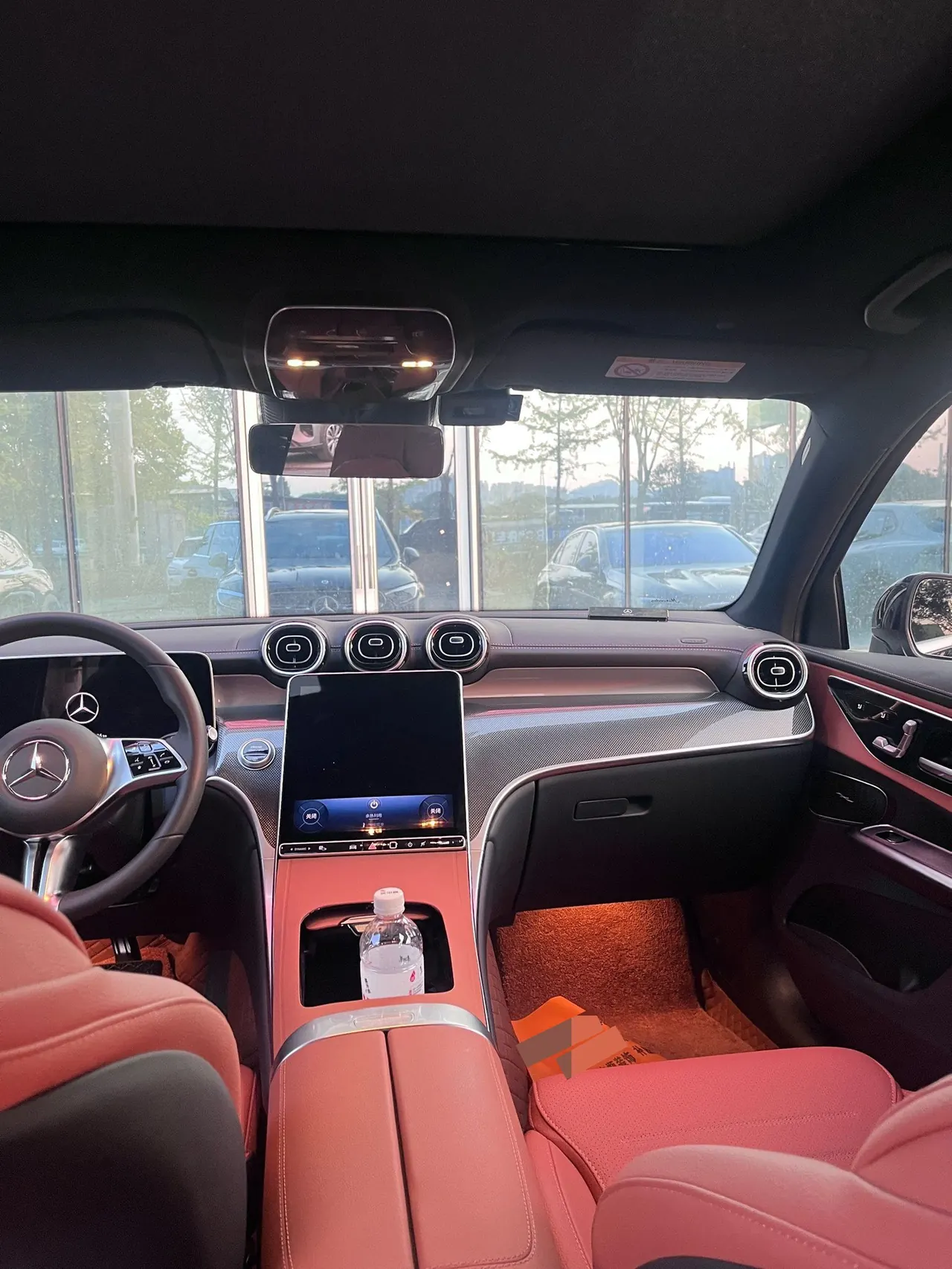 Mercedes Benz 2025 GLC 260 L 4MATIC 48V 2.0T Dynamic 5-seat Automatic Gear 5