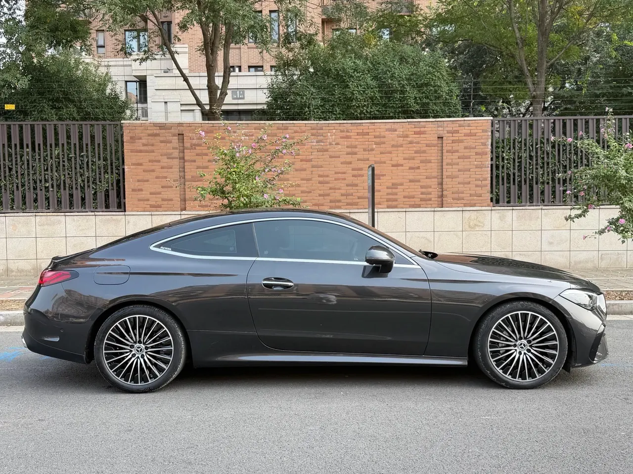 Mercedes Benz CLE (Imported) 2024 CLE 300 4MATIC Coupe 48V 2.0T Dynamic Automatic 4