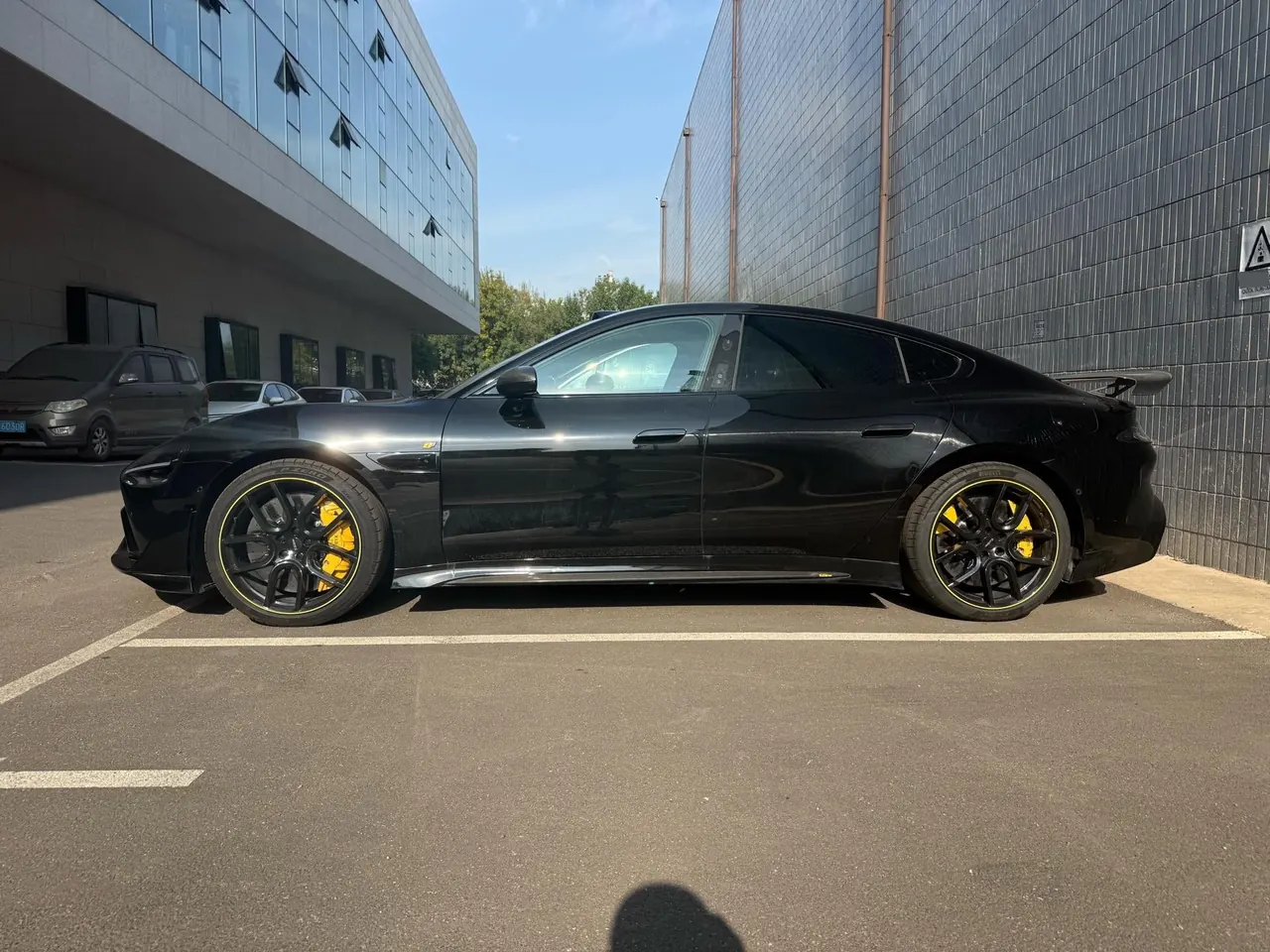 MI 2025 SU7 Ultra Ultra Automatic 5