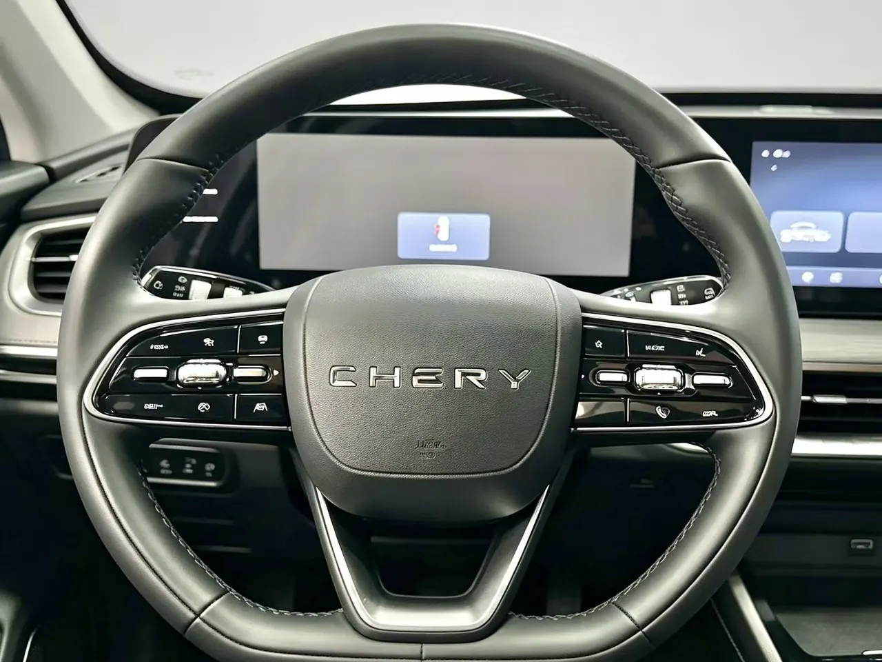 Chery 2025 Ruihu 8 PRO 1.6T 290T Two-Drive Deluxe Edition Automatic Gear 12