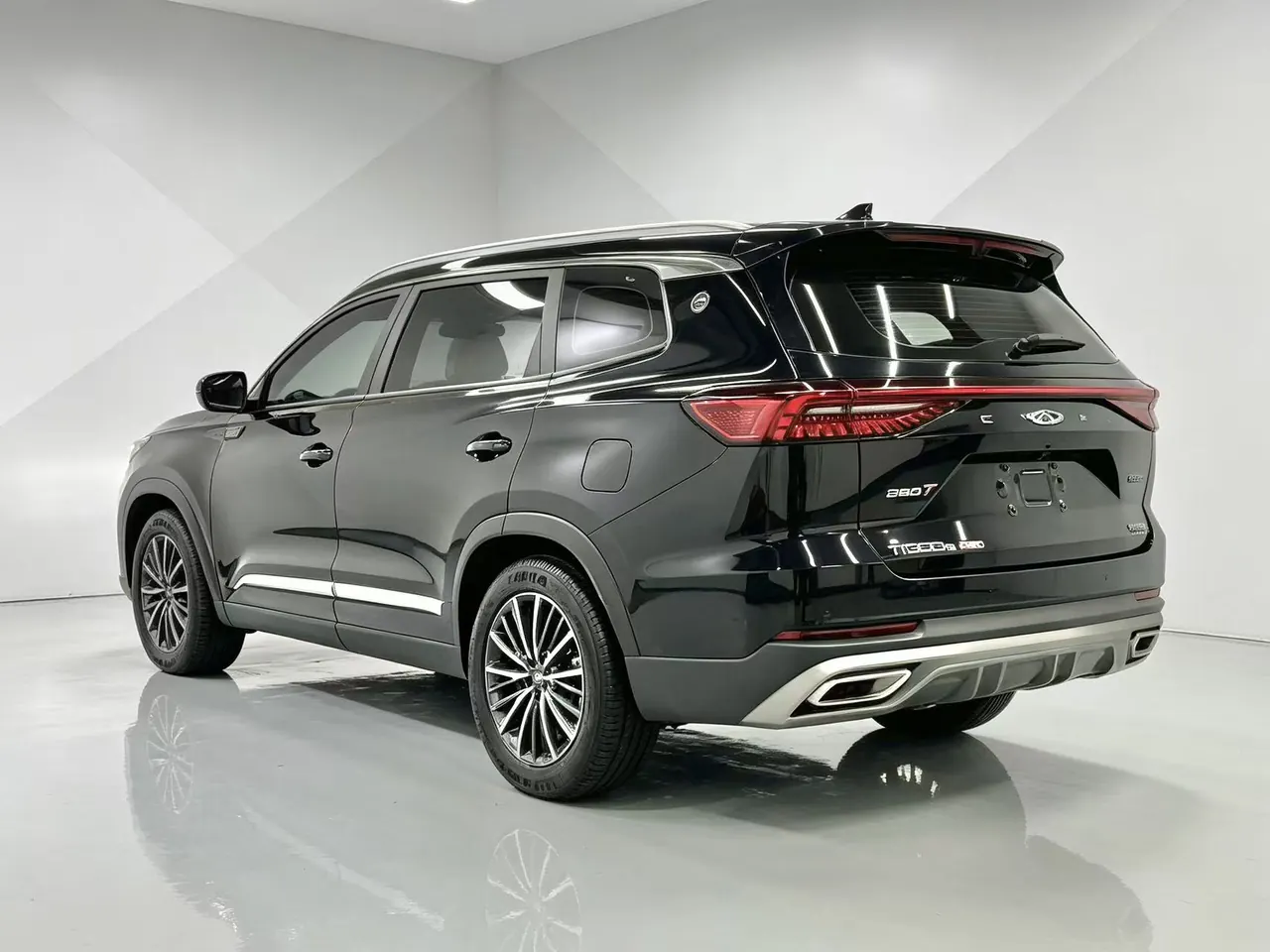 Chery 2025 Ruihu 8 PRO 1.6T 290T Two-Drive Deluxe Edition Automatic Gear 2