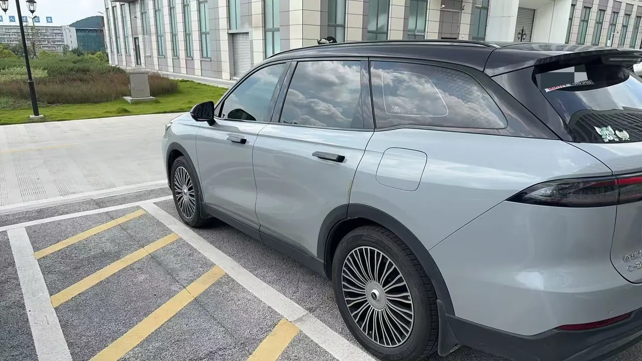 Chery 2025 Fengyun T9 C- DM 1.5T 120 Long Endurance Flagship PLUS7 Lithium Iron Phosphate Automatic Gear 2