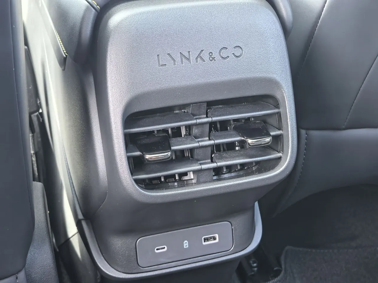 LYNK&amp;CO 2025 LYNK&amp;CO 06 1.5T Renew Halo automatic gear 5