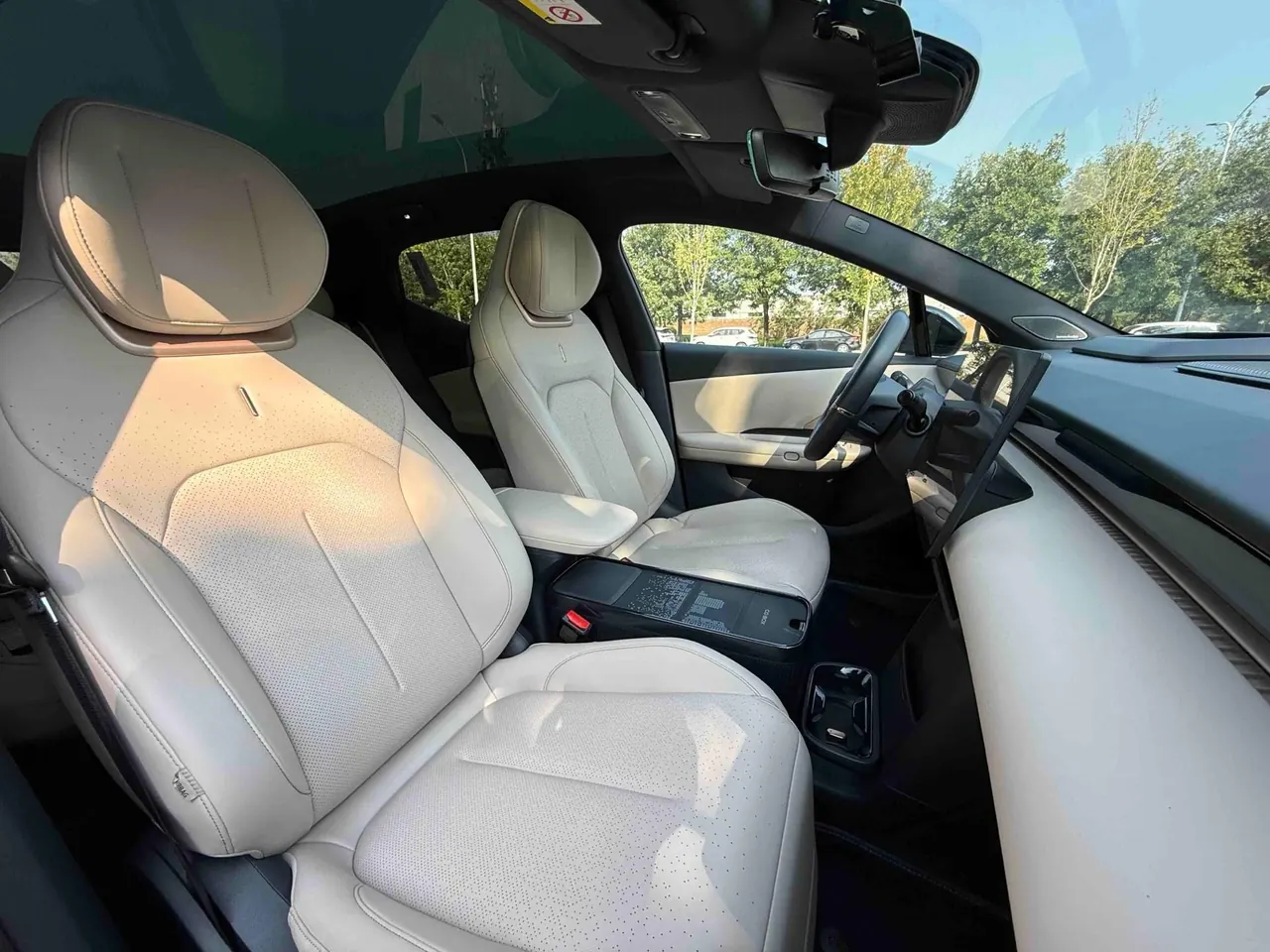 LYNK&amp;CO 2025 LYNK&amp;CO Z 20 530km Rear Drive Max Automatic 11