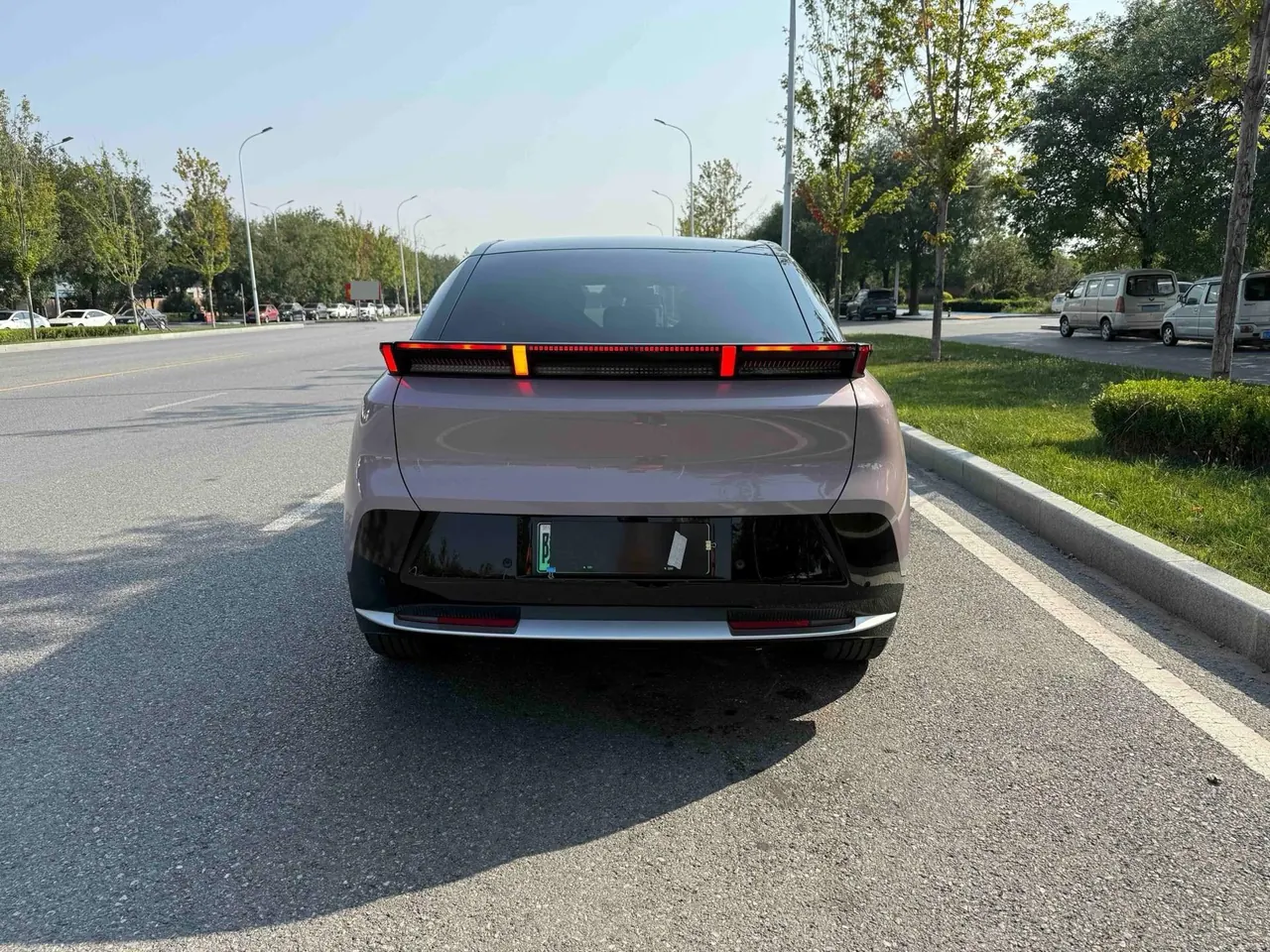 LYNK&amp;CO 2025 LYNK&amp;CO Z 20 530km Rear Drive Max Automatic 16