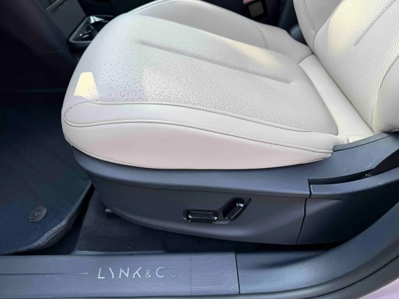 LYNK&amp;CO 2025 LYNK&amp;CO Z 20 530km Rear Drive Max Automatic 7